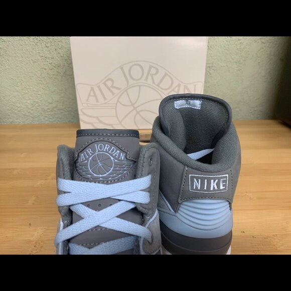 Nike Jordan 2 Retro Mid Cool Grey Woman Size 6.5 FB8871-041 - Picture 6 of 7